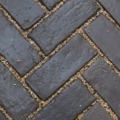 woven Paver Pattern design with gravel between each paver